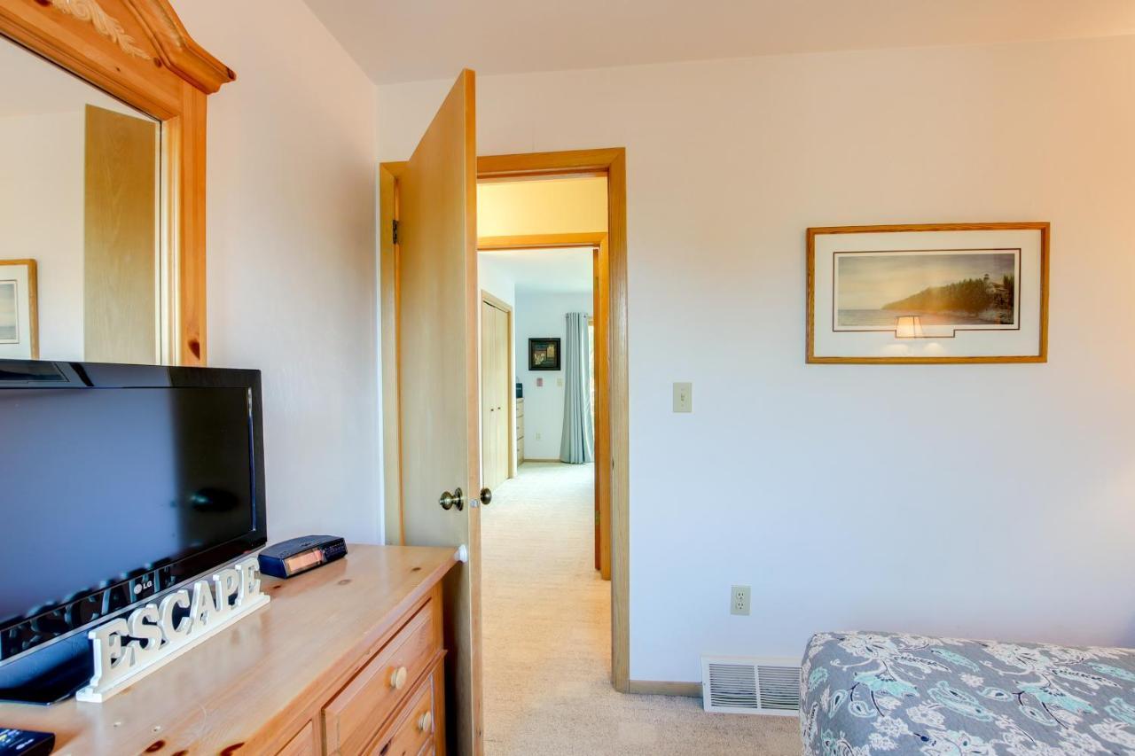 Апартаменты Door County Getaway - Walk To State Park! Фиш-Крик Экстерьер фото